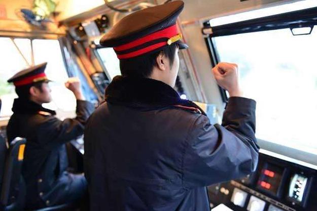 石家莊鐵路學校2020年火車司機專業(yè)學費多少？