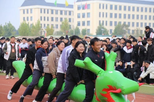 重磅利好！保定 8 個貧困縣學(xué)子就讀石家莊東華鐵路學(xué)校補助政策全解析