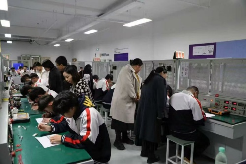 石家莊東華鐵路學(xué)校機(jī)電專業(yè)實(shí)訓(xùn)學(xué)出真技術(shù)嗎？